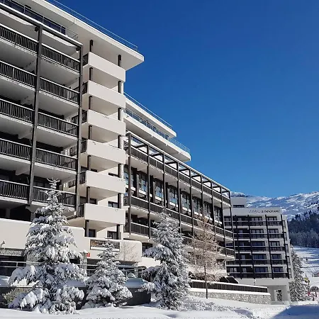 Confortable 2 Pieces Sud Avec Terrasse, Piscine, Et Parking - Foret - Fr-1-425-189 Apartment